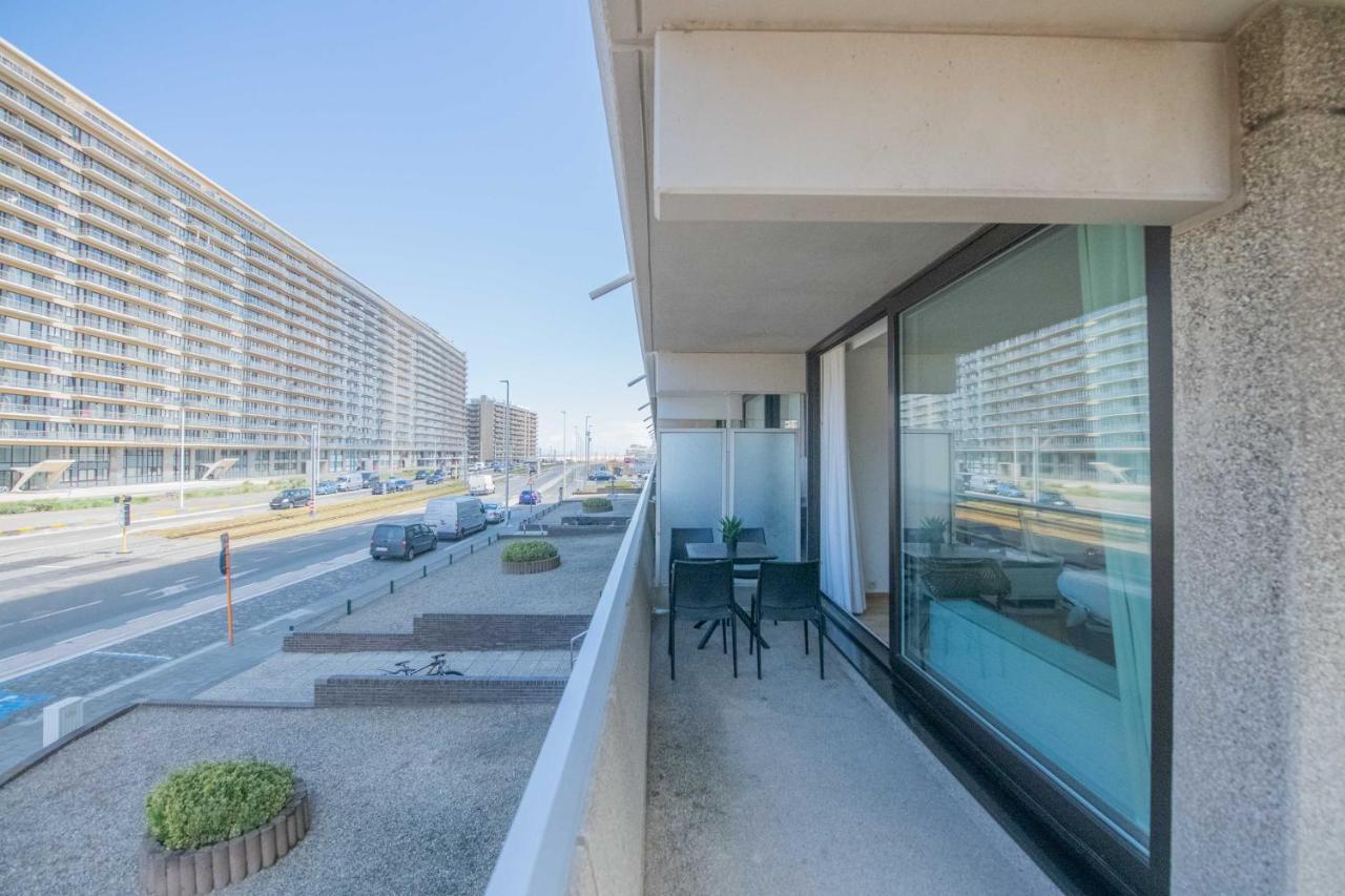 Between Waves Ostend Exterior foto